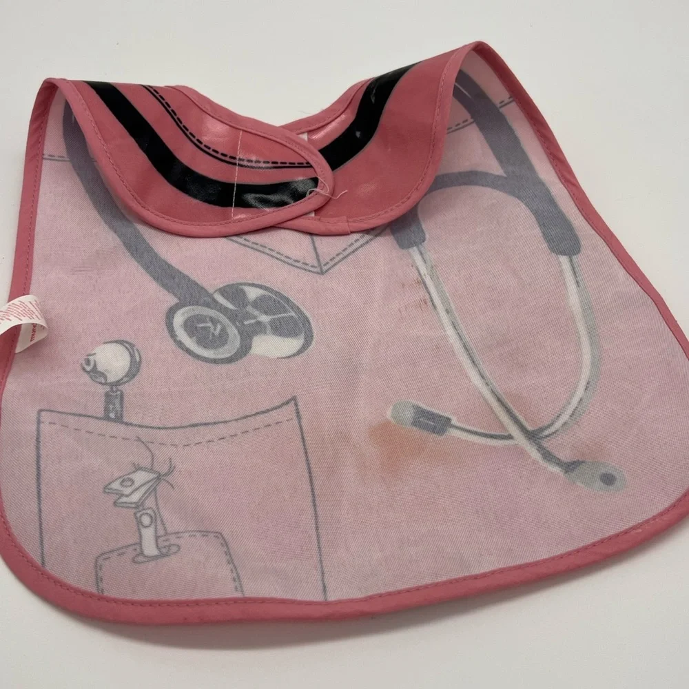 Munchkin Occupations Pink Nurse/Doctor Crumb Catching Bib